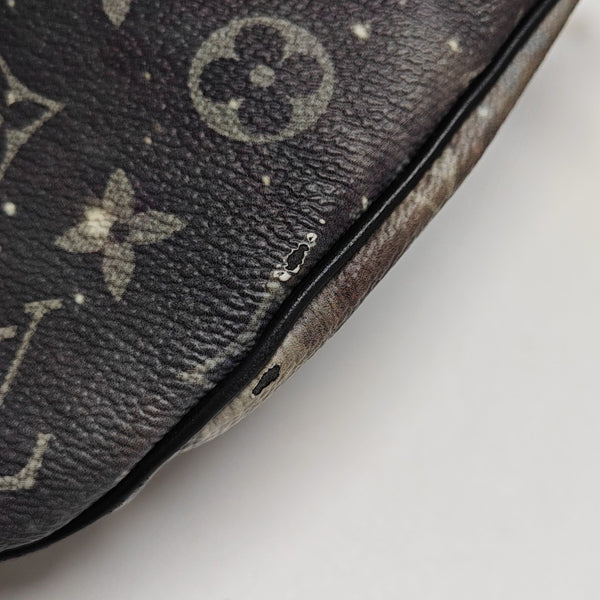 DISCOVERY Monogram Coated Canvas Black