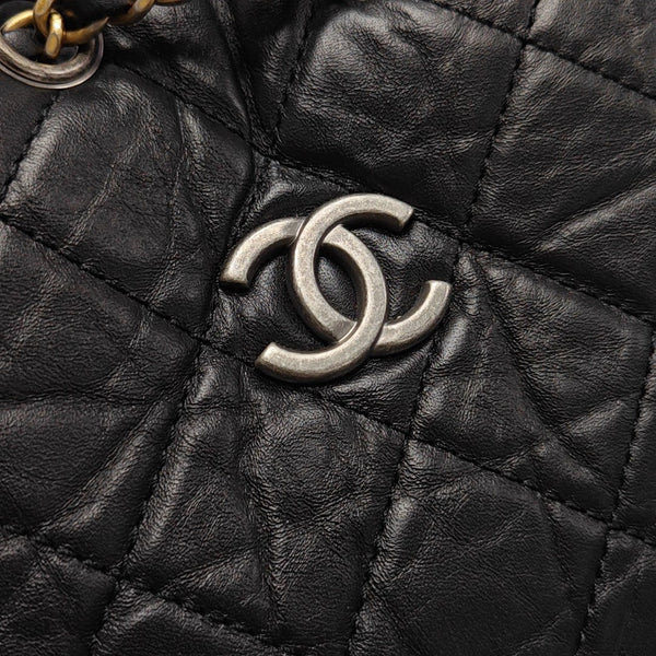 GABRIELLE Small Quilted Calfskin Black