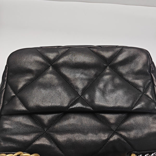 CHANEL 19 Small Quilted Lambskin Black