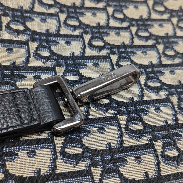 Canvas Black