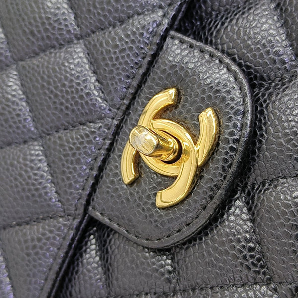 CLASSIC FLAP Medium Quilted Grained Calfskin Black