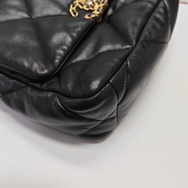CHANEL 19 Medium Quilted Lambskin Black