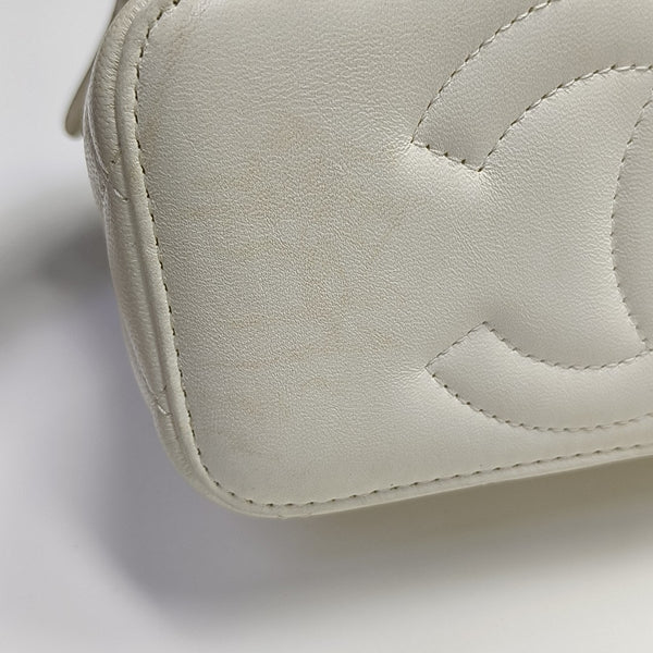 VANITY CASE Small Quilted Lambskin White