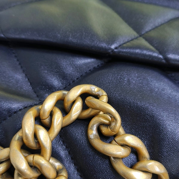 CHANEL 19 Small Quilted Lambskin Black
