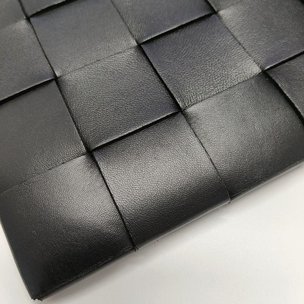 Piel de ternera pequeña negra