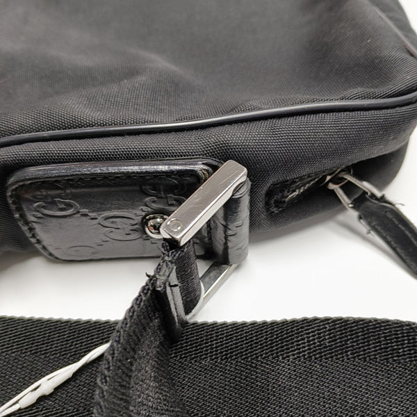 Messenger Fabric Black