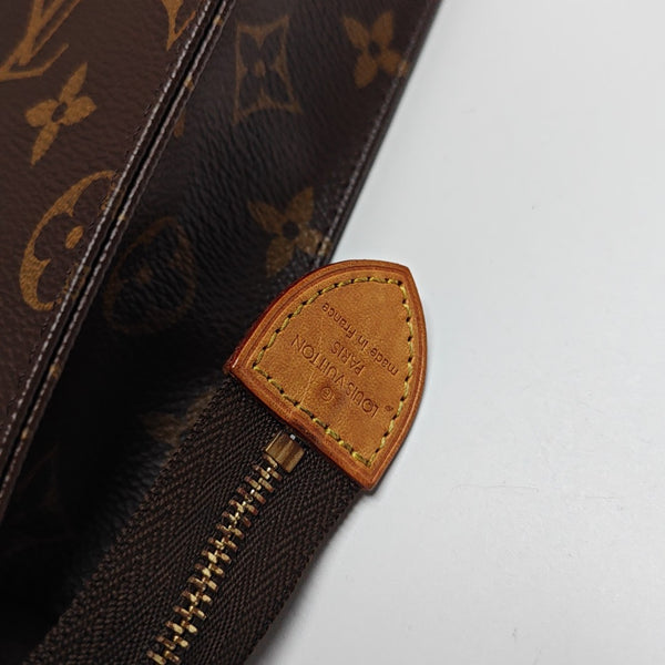TOILET POCKET 26 Monogram Coated Canvas Brown