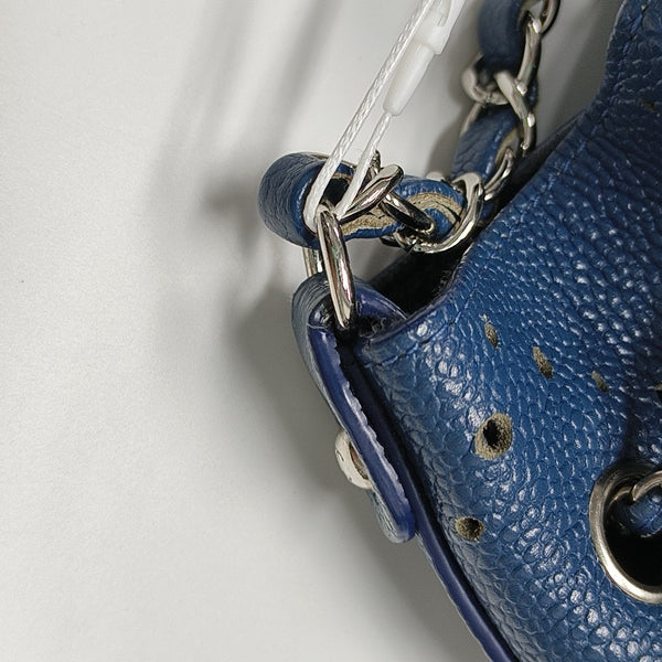 CC DRAWSTRING BUCKET Grained Calfskin Blue