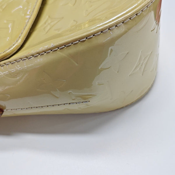 BELLFLOWER PM Patent Leather Beige