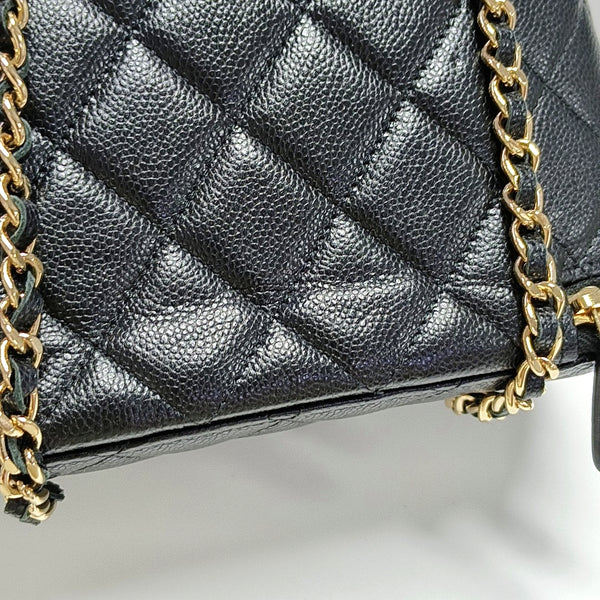 Authenticated pre-owned VANITY CASE Quilted Grained Calfskin Black - Crossbody Bag at Looply