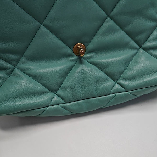 CHANEL 19 Large Quilted Lambskin Green