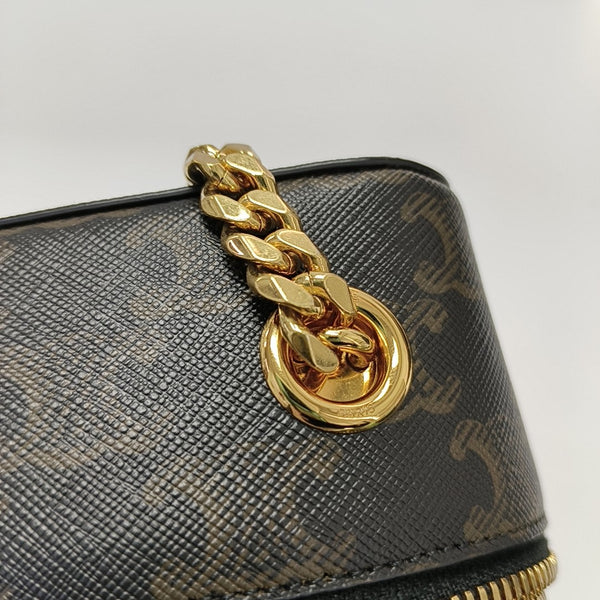 Authenticated pre-owned TRIOMPHE Quilted Coated Canvas Black - Shoulder Bag at Looply