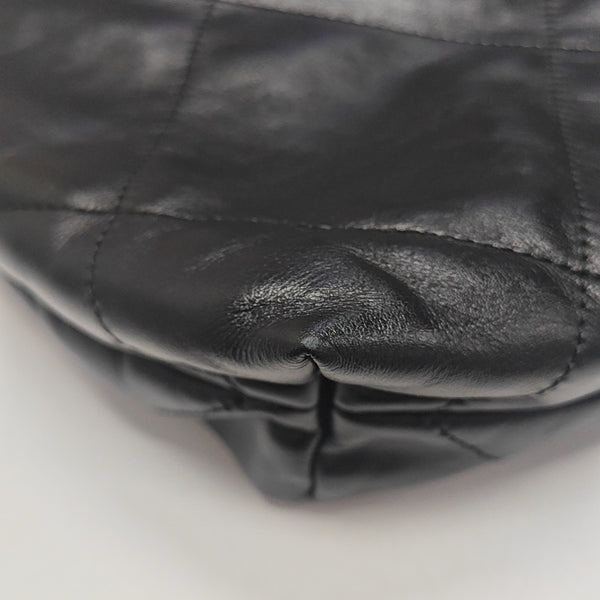 CHANEL 22 Small Quilted Calfskin Black