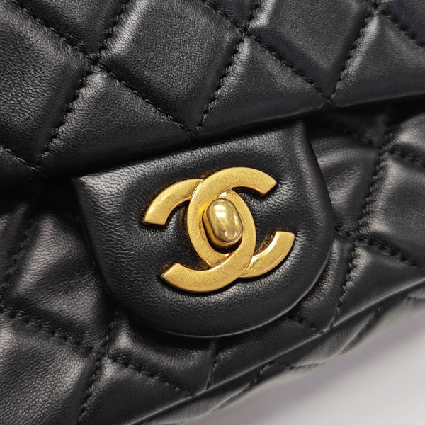 CLASSIC FLAP Mini Quilted Lambskin Black