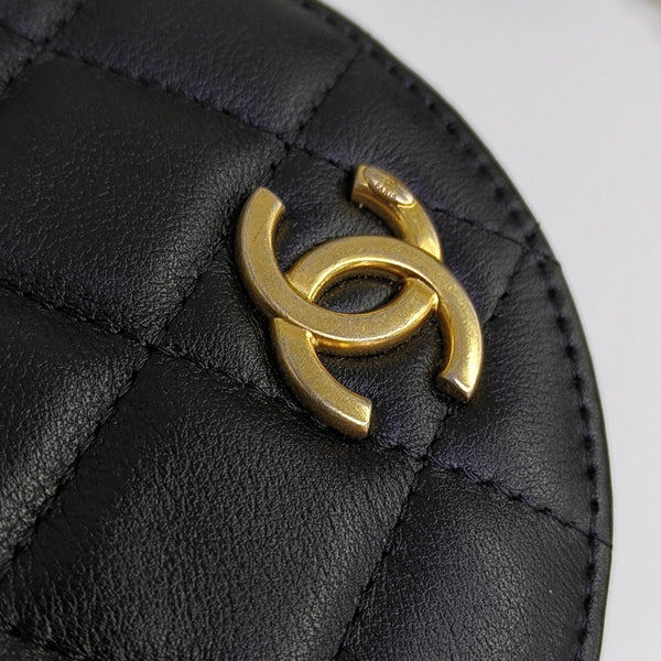 ROUND Mini Quilted Calfskin Black