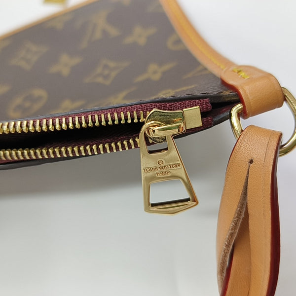 CARRYALL MM Monogram Coated Canvas Brown