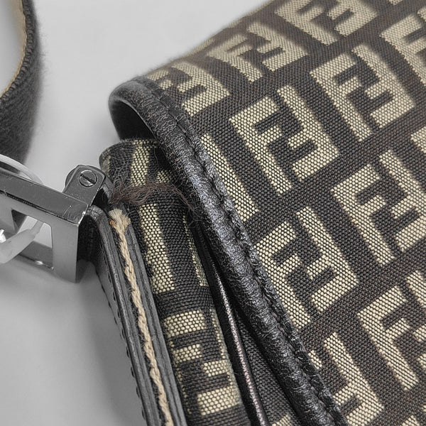 Canvas Shoulder Bag Brown