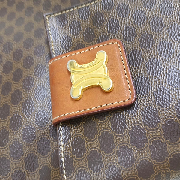 Coated Canvas Brown