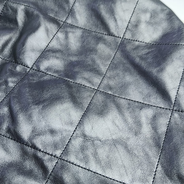 CHANEL 22 Small Quilted Calfskin Black