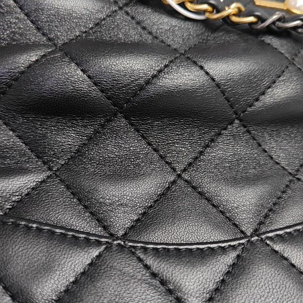 CLASSIC FLAP Mini Quilted Lambskin Black