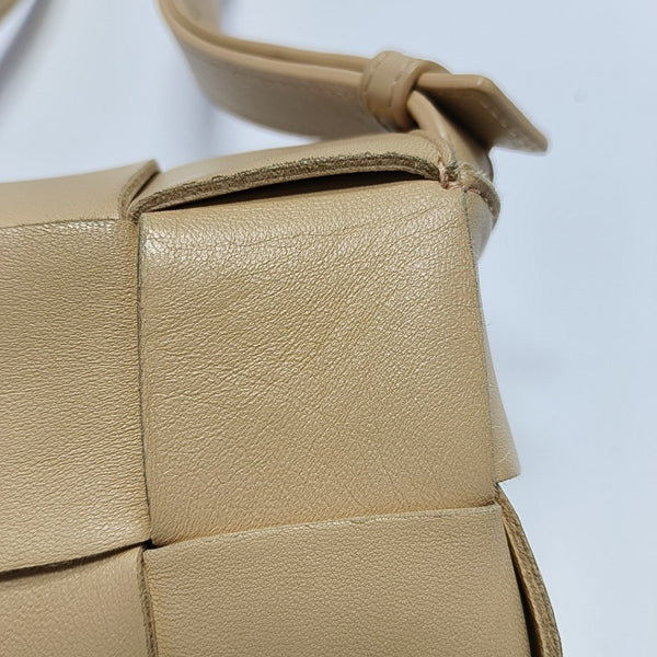 Cassette Medium Lambskin Beige