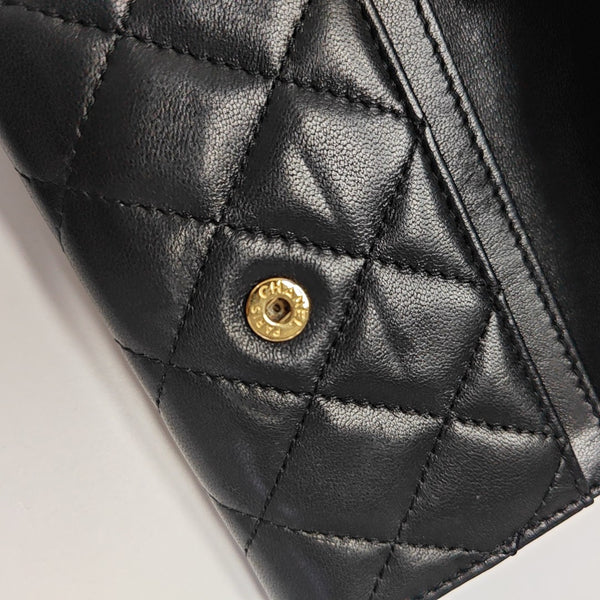 CLASSIC FLAP Quilted Lambskin Black Card Holder