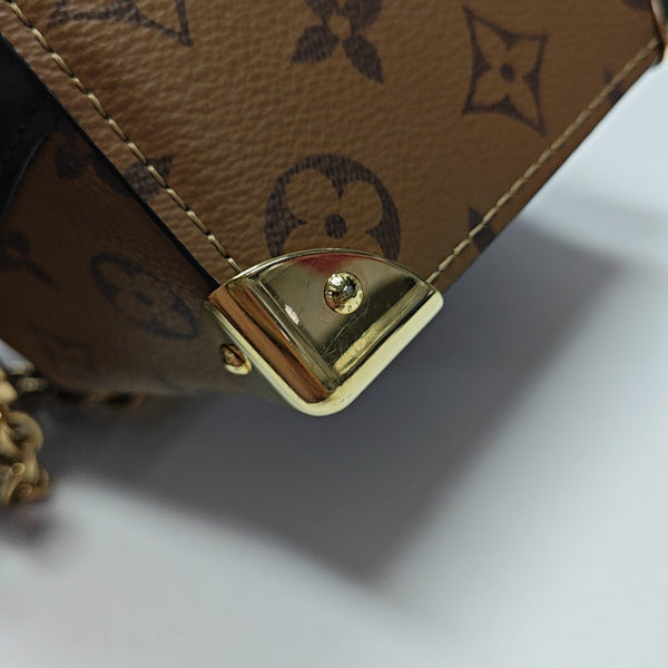 NOÉ PURSE LV CHARMS Monogram Coated Canvas Brown