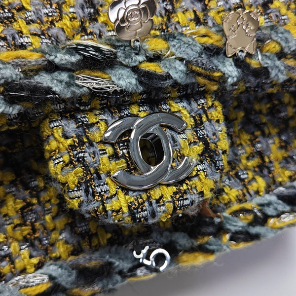 CLASSIC FLAP Medium Quilted Wool Yellow