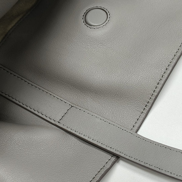 Flamenco Large Calfskin Gray