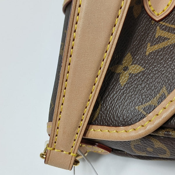 SAUMUR BB Monogram Coated Canvas Brown