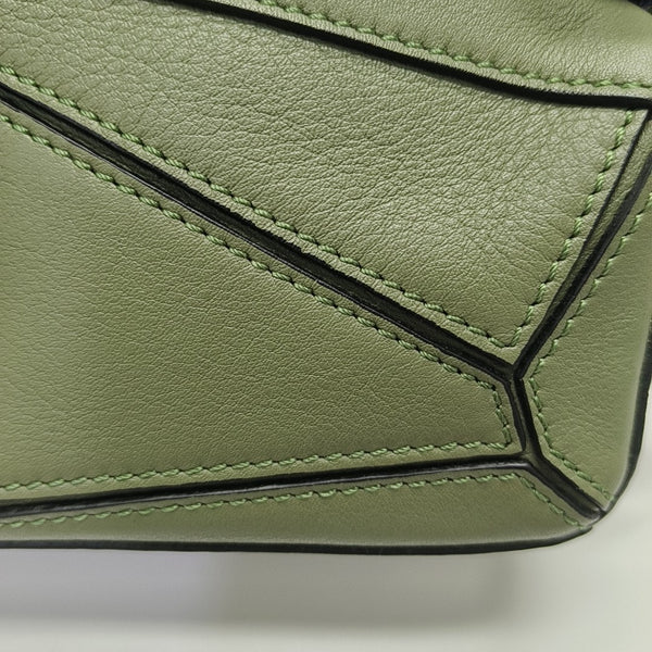 Authenticated pre-owned Puzzle Calfskin Green - Shoulder Bag at Looply