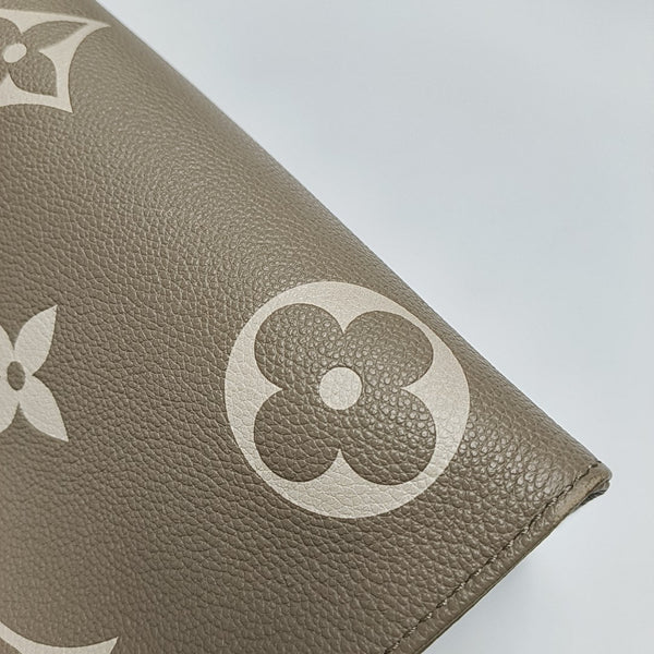 ONTHEGO MM Monogram Calfskin Gray