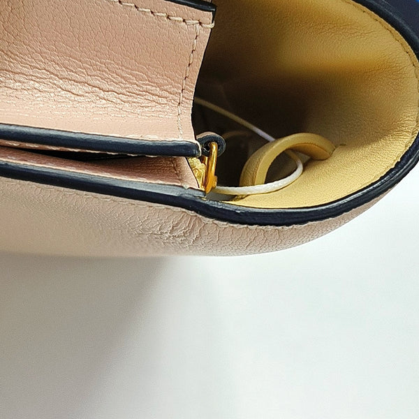 CLASSIC BOX Medium Calfskin Pink