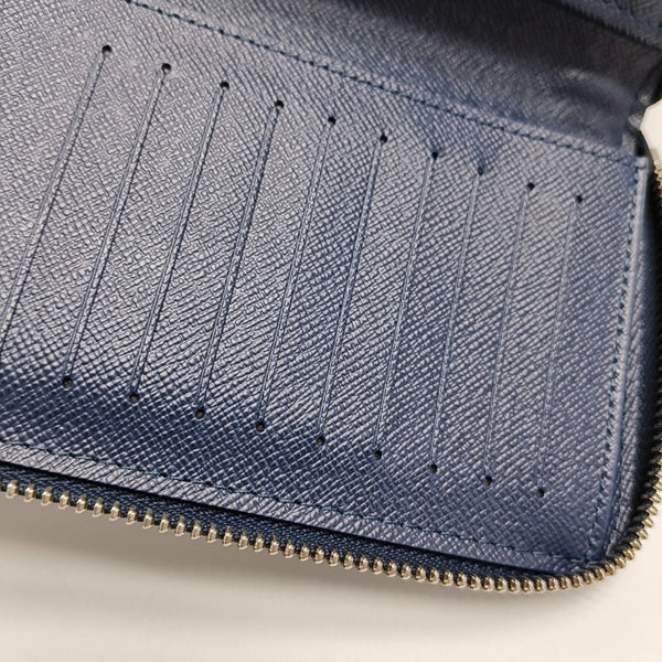 ZIPPY Calfskin Blue Wallet