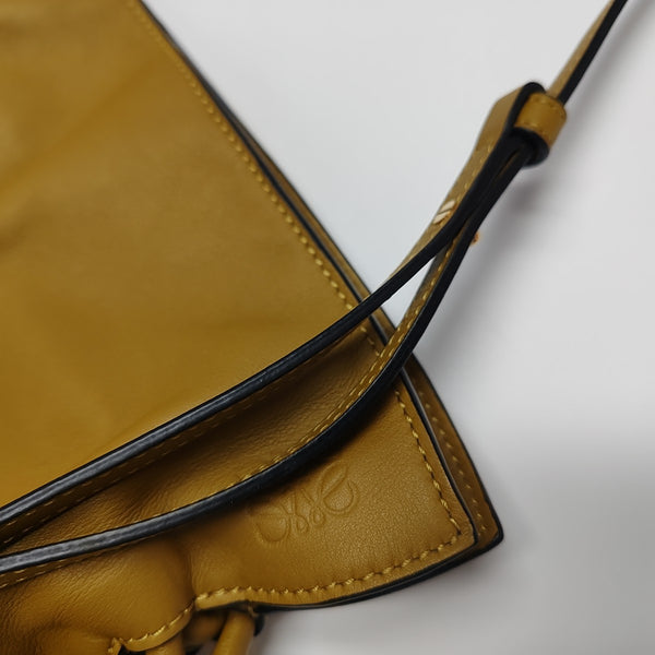 Flamenco Medium Calfskin Yellow