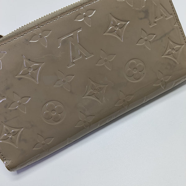 ZIPPY Monogram Patent Leather Gray Wallet