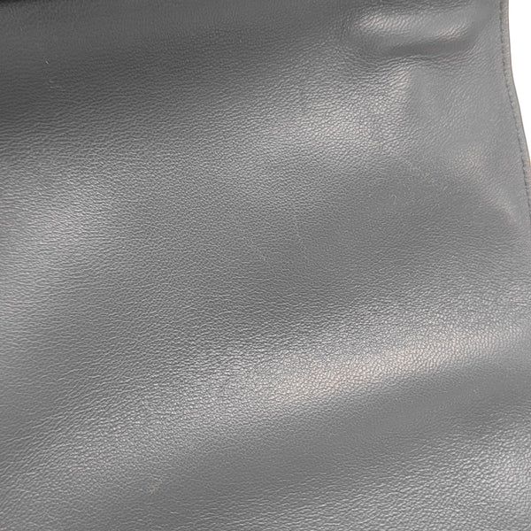 TRAPEZE Medium Calfskin Blue