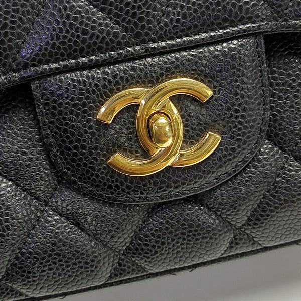 CLASSIC FLAP Maxi Quilted Grained Calfskin Black