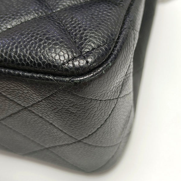 CLASSIC FLAP Jumbo Quilted Grained Calfskin Black