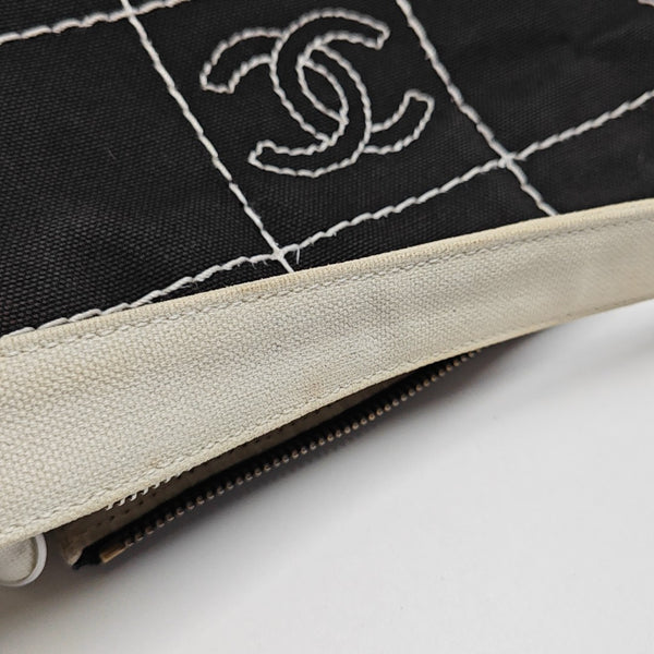 SQUARE STITCH Quilted Canvas Black