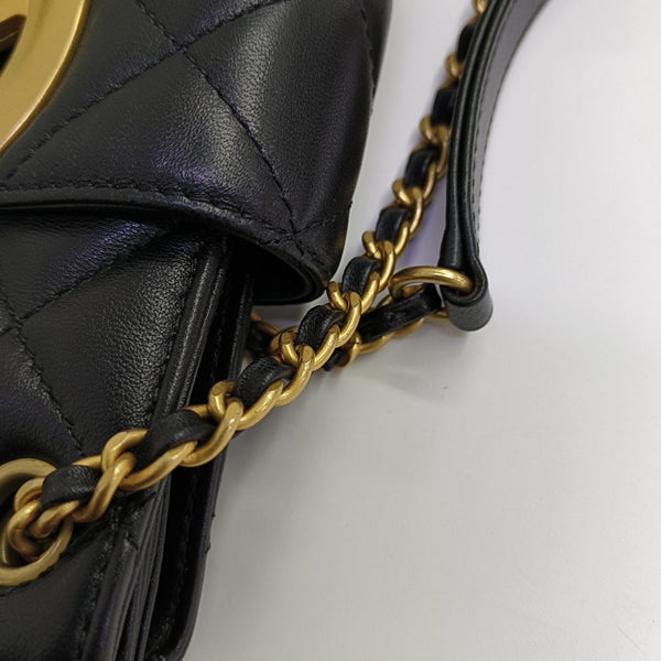 Quilted Lambskin Shoulder Bag Black