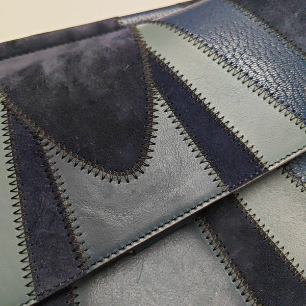 Faye Medium Calfskin Blue