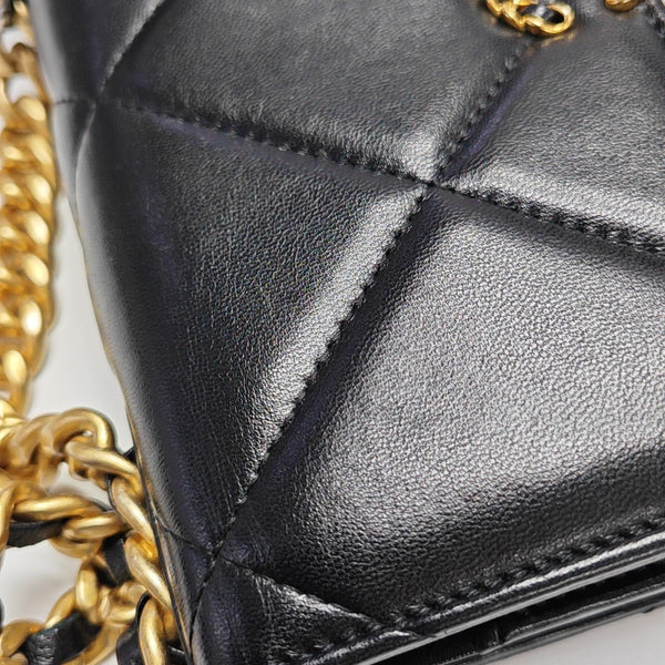 CHANEL 19 WOC Quilted Lambskin Black