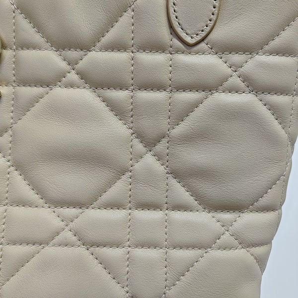 Toujours Small Cannage Calfskin Beige