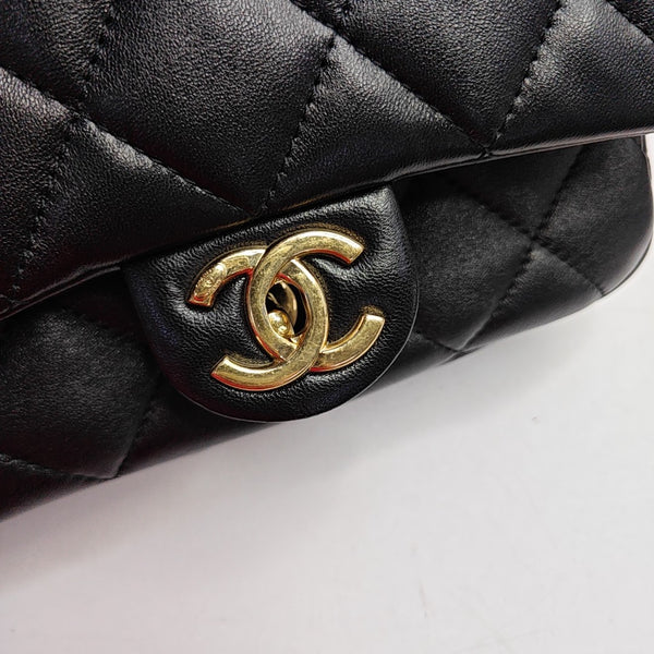 CLASSIC FLAP Quilted Lambskin Black