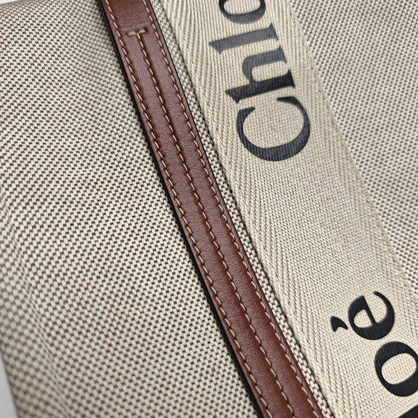 Woody Medium Canvas Beige
