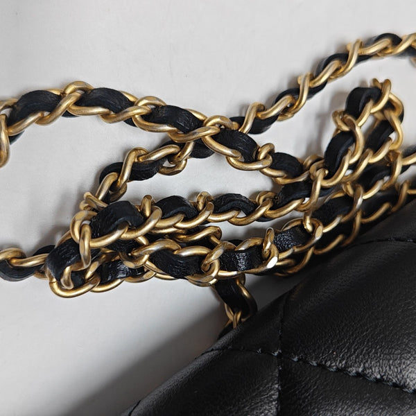 Quilted Lambskin Shoulder Bag Black