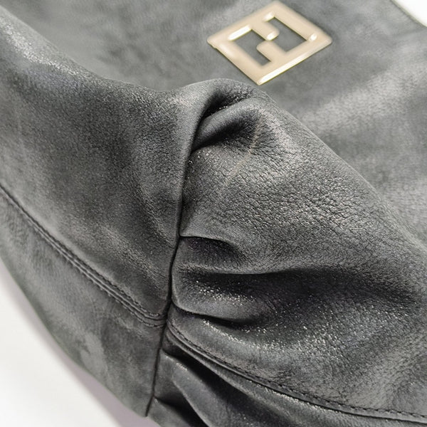 Bolso tote de piel de becerro negro