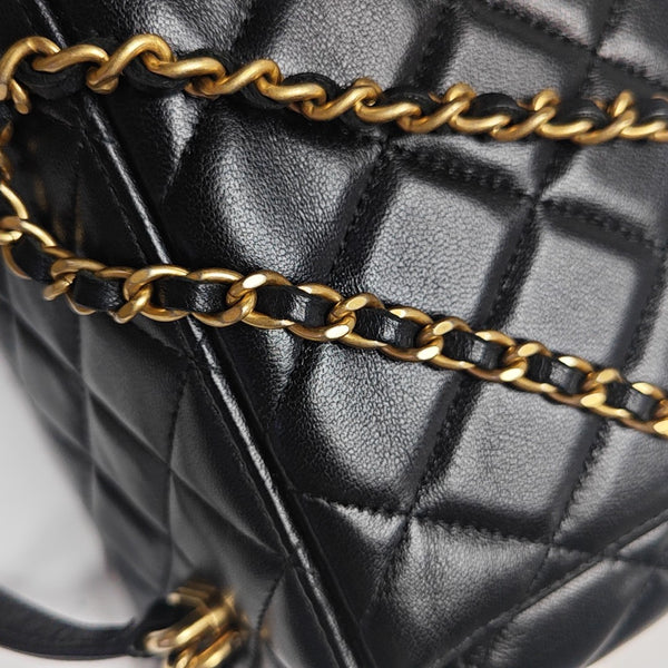 VANITY CASE Small Quilted Lambskin Black