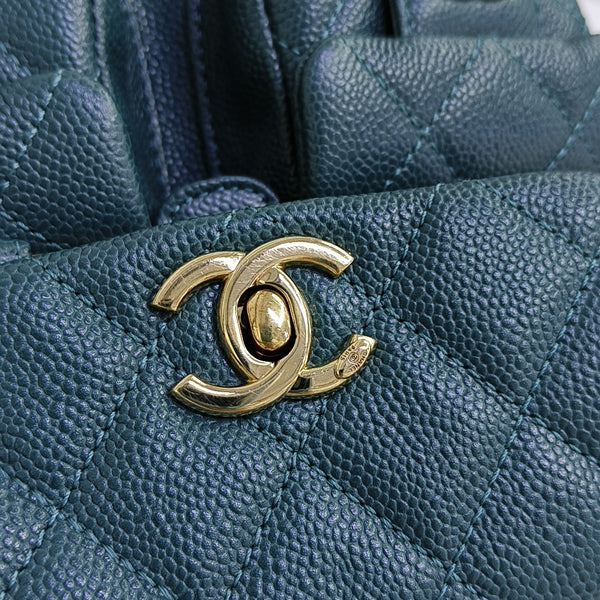 DUMA Small Quilted Grained Calfskin Green